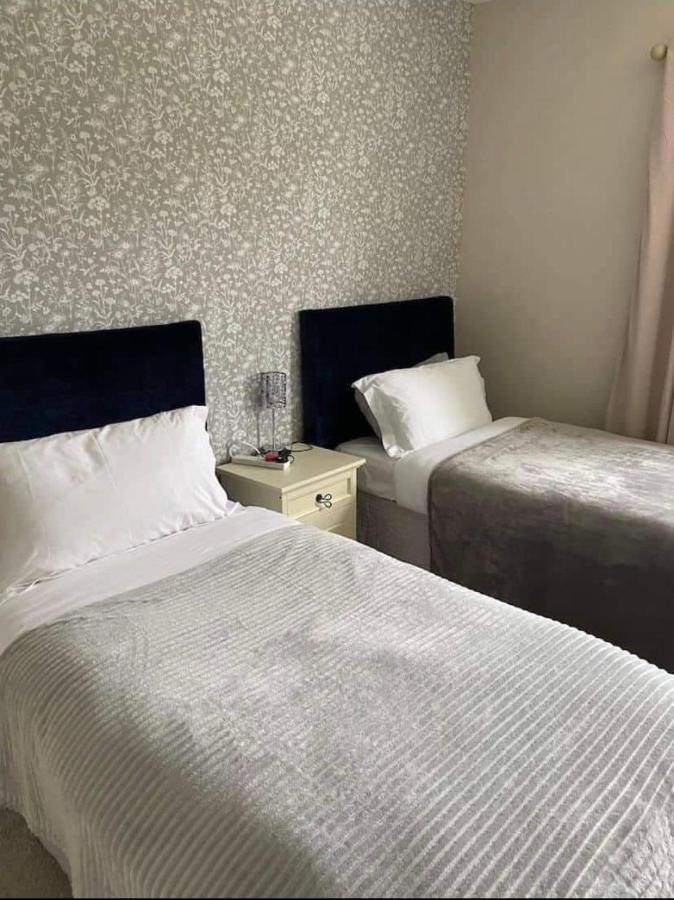 Drop Anchor House, Spacious 3 Bedroom Apartment, Fabulous Sea Views Cleggan Dış mekan fotoğraf